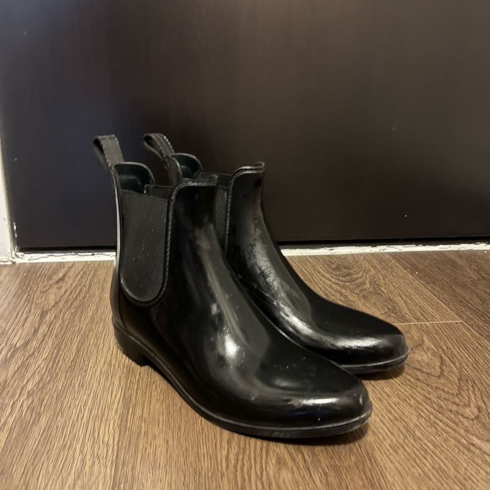 Black Chelsea Boots